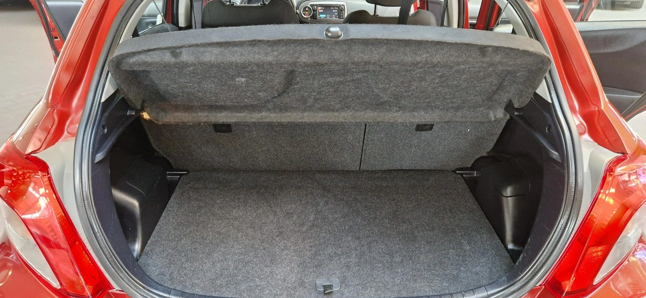 Toyota Yaris - Zdjęcie 18