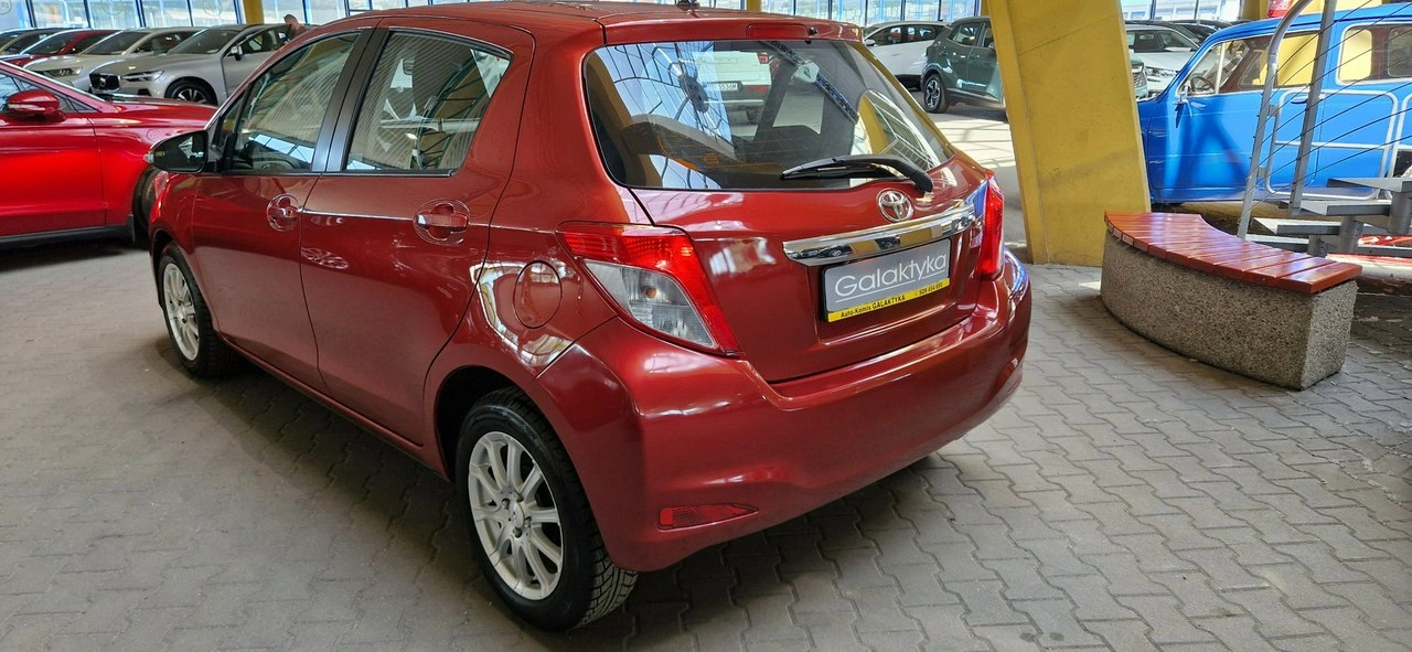 Toyota Yaris - Zdjęcie 6