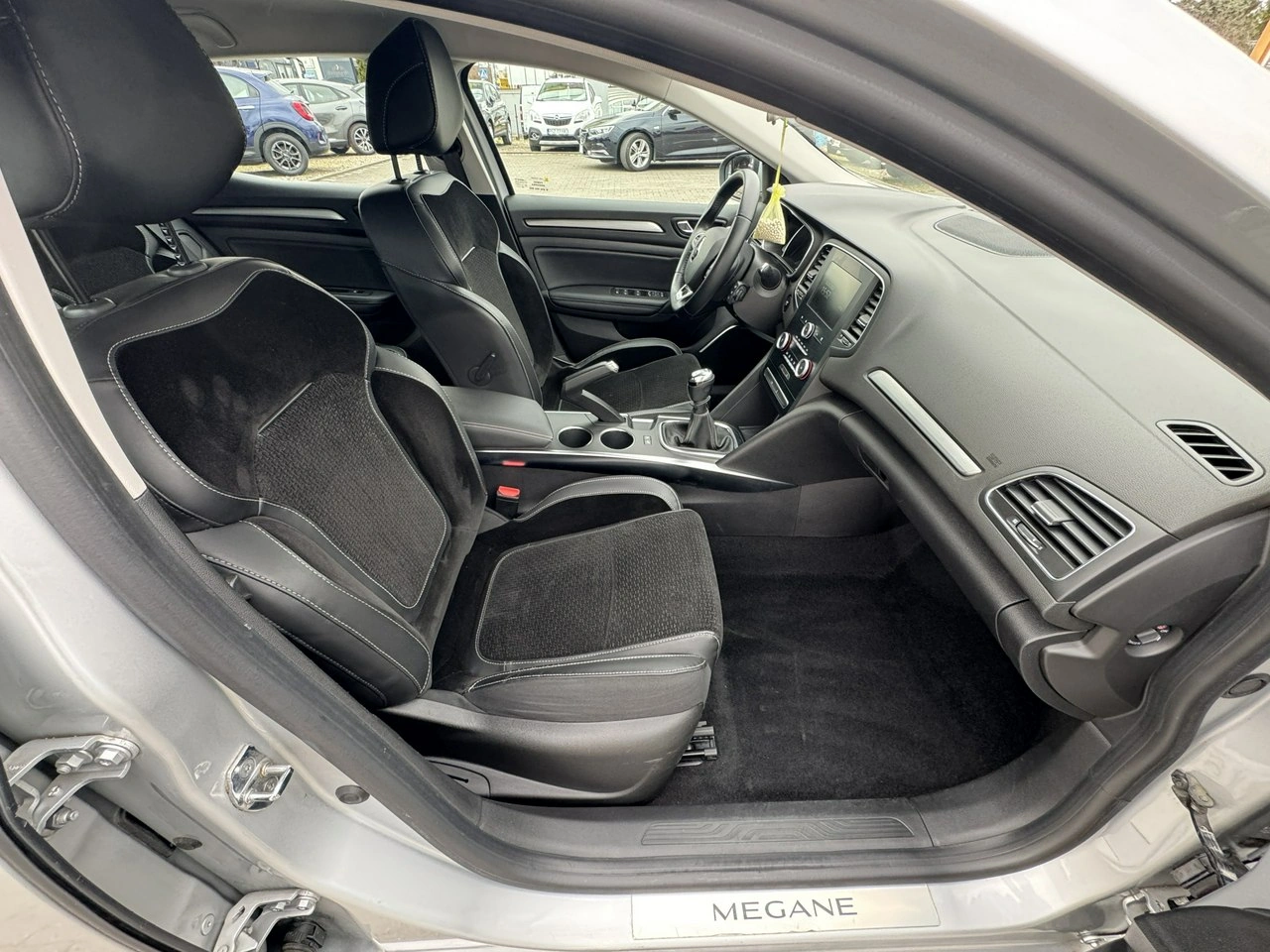 Renault Megane - Zdjęcie 21