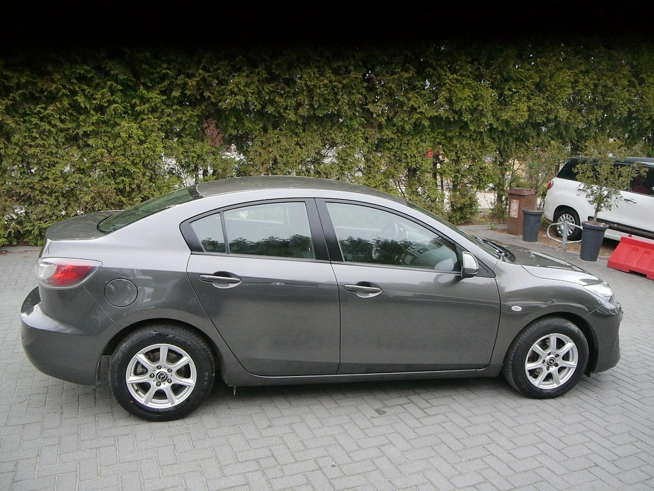 Mazda 3 - Zdjęcie 10