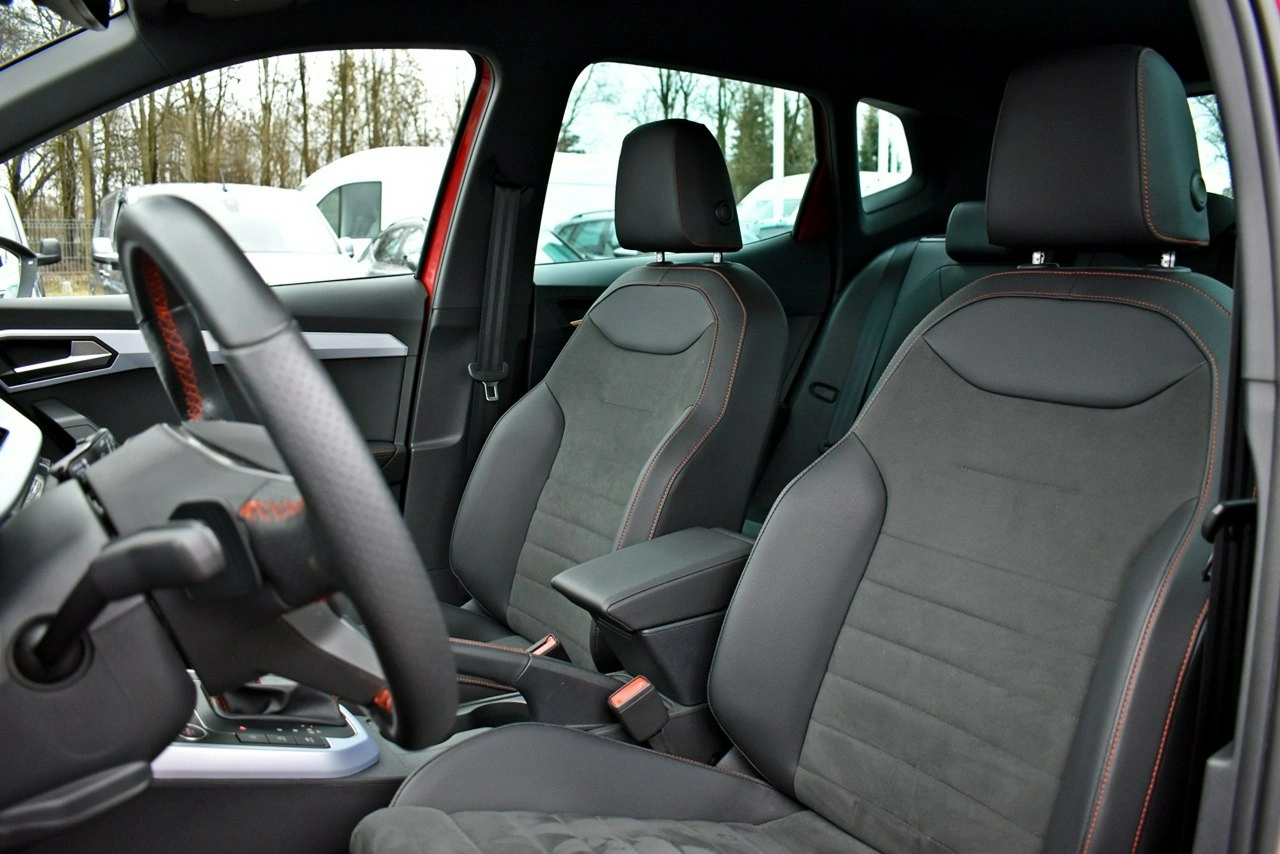 Seat Arona - Zdjęcie 9