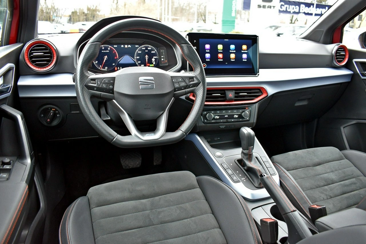 Seat Arona - Zdjęcie 11