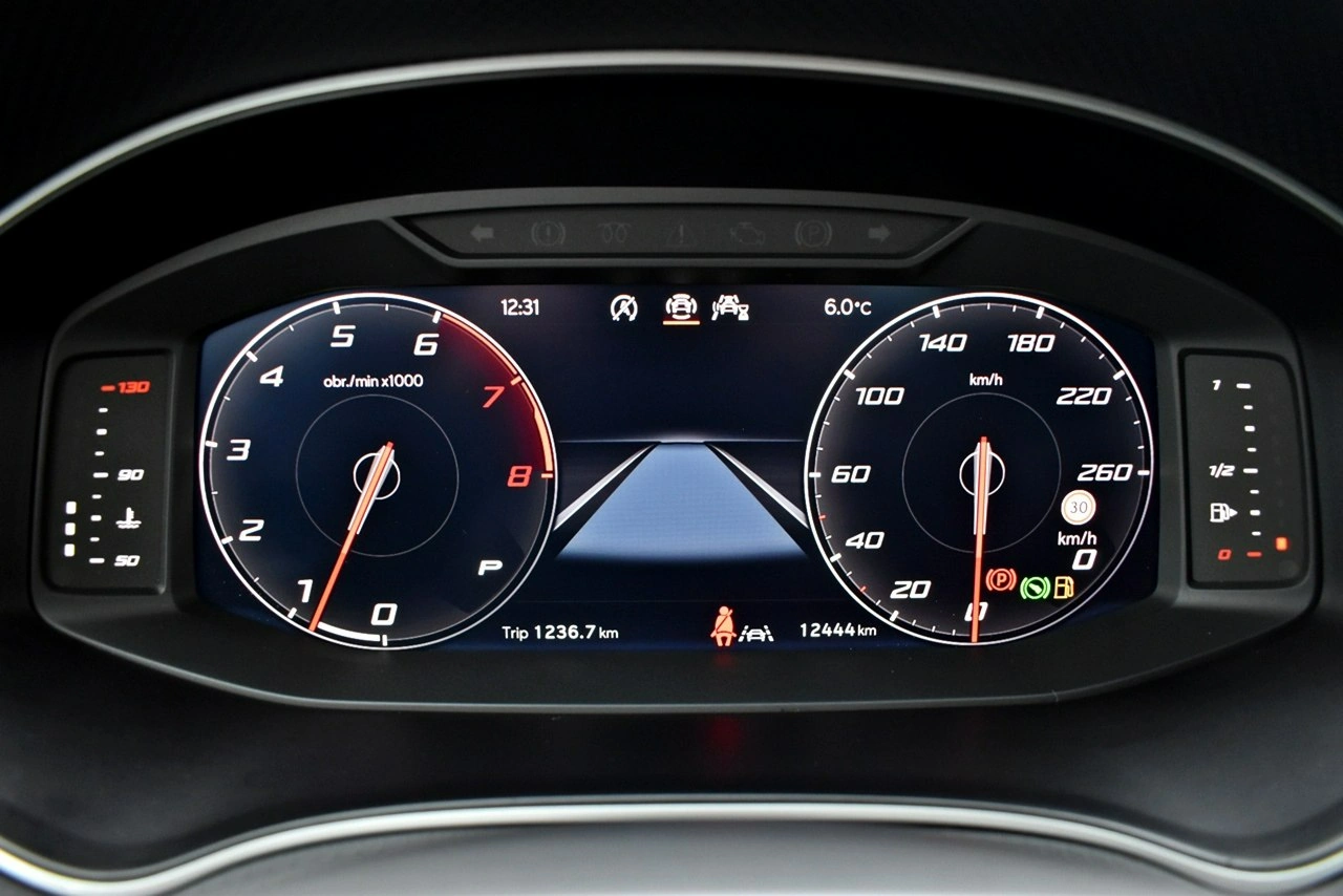 Seat Arona - Zdjęcie 14