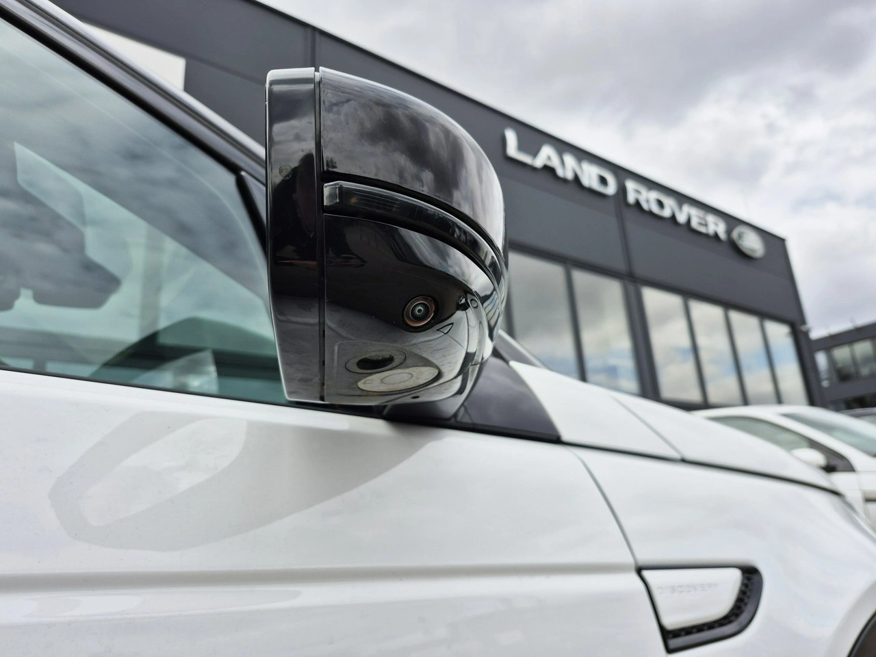 Land Rover Discovery Sport - Zdjęcie 14