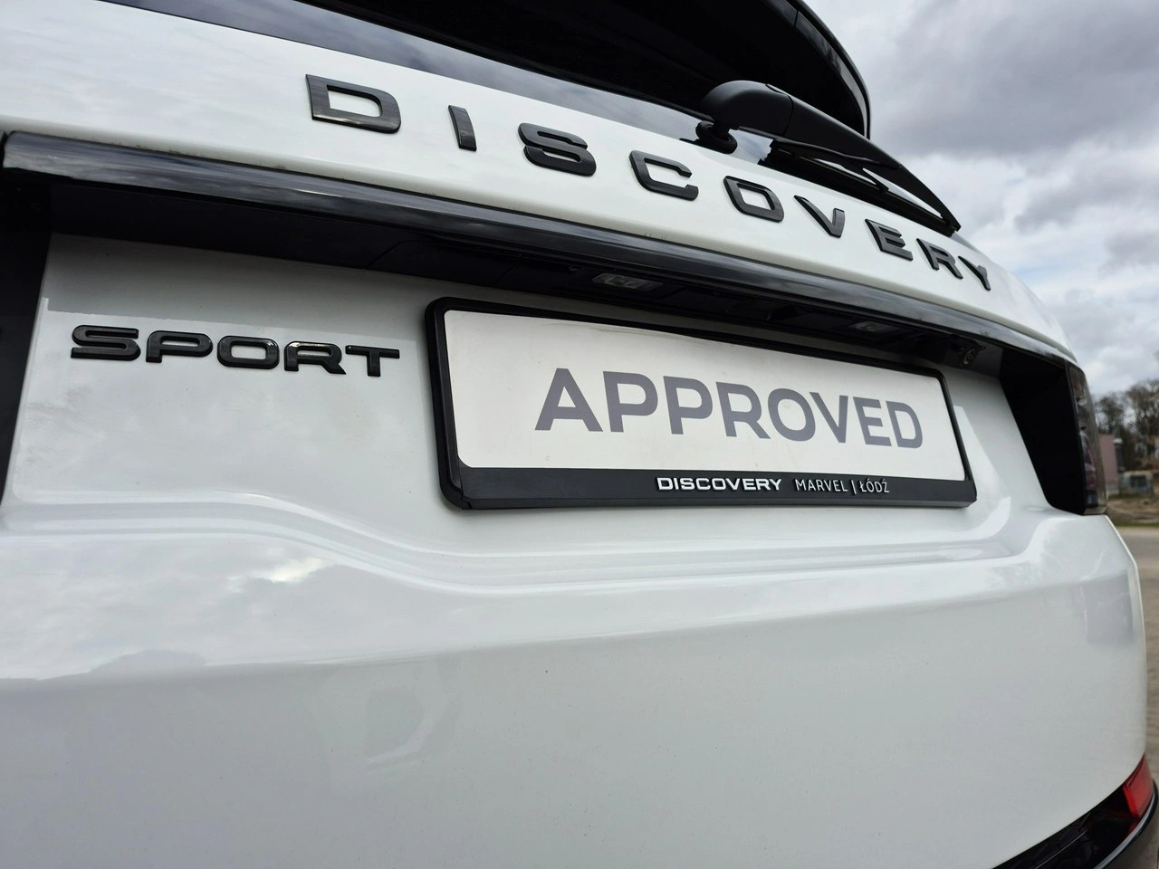 Land Rover Discovery Sport - Zdjęcie 17