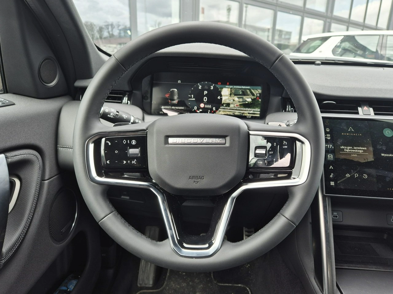 Land Rover Discovery Sport - Zdjęcie 29