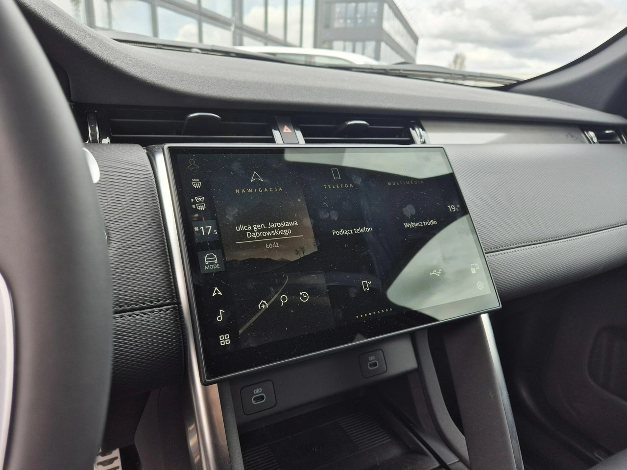 Land Rover Discovery Sport - Zdjęcie 37