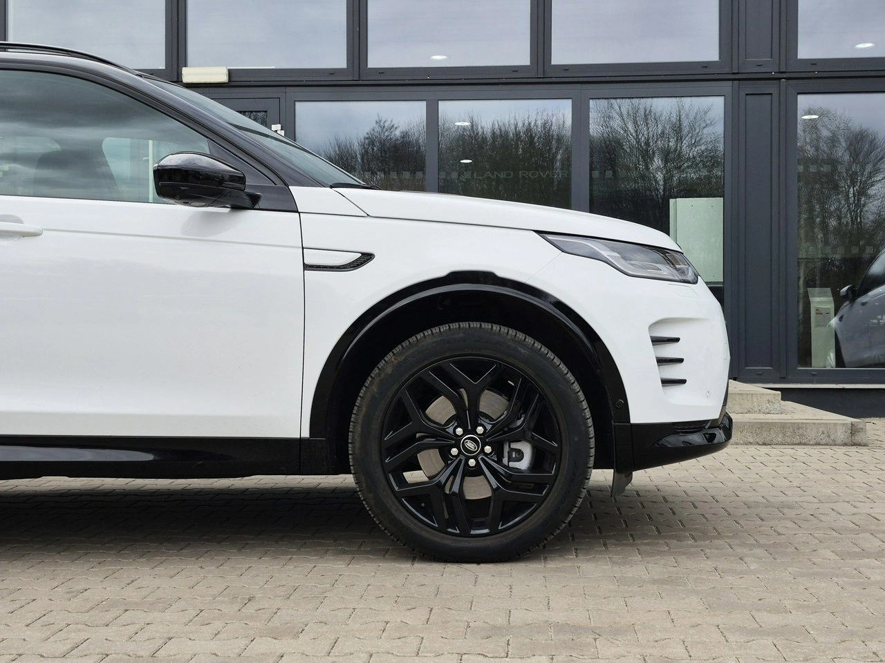 Land Rover Discovery Sport - Zdjęcie 7