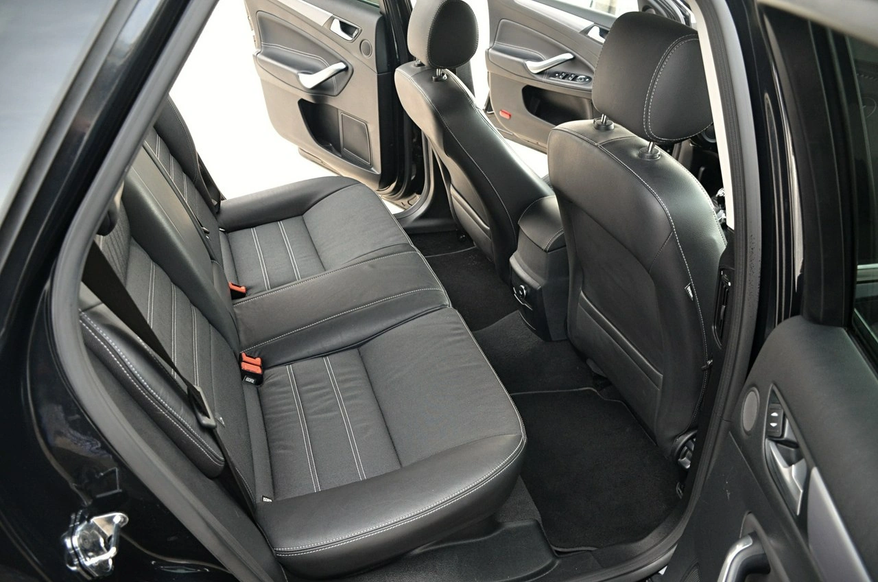 Ford Mondeo - Zdjęcie 14