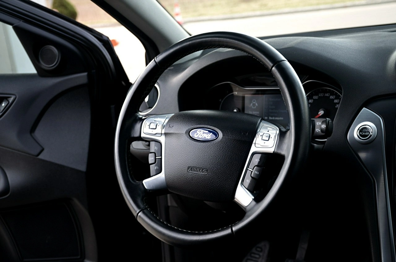 Ford Mondeo - Zdjęcie 16