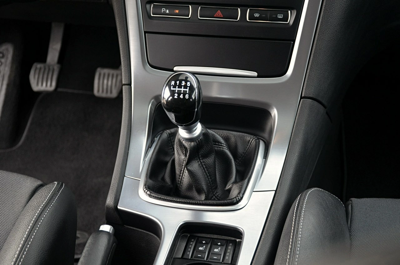 Ford Mondeo - Zdjęcie 18