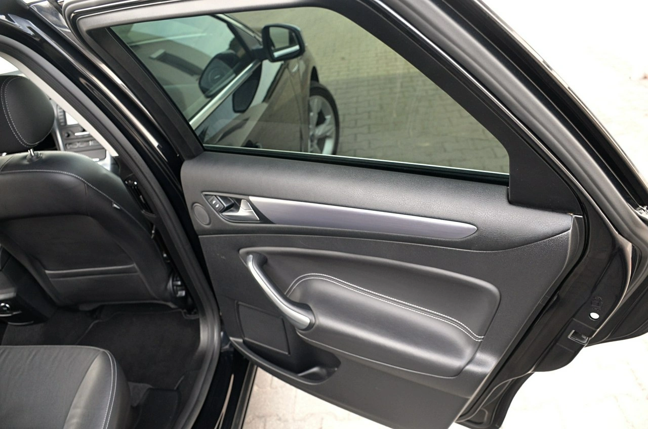 Ford Mondeo - Zdjęcie 19