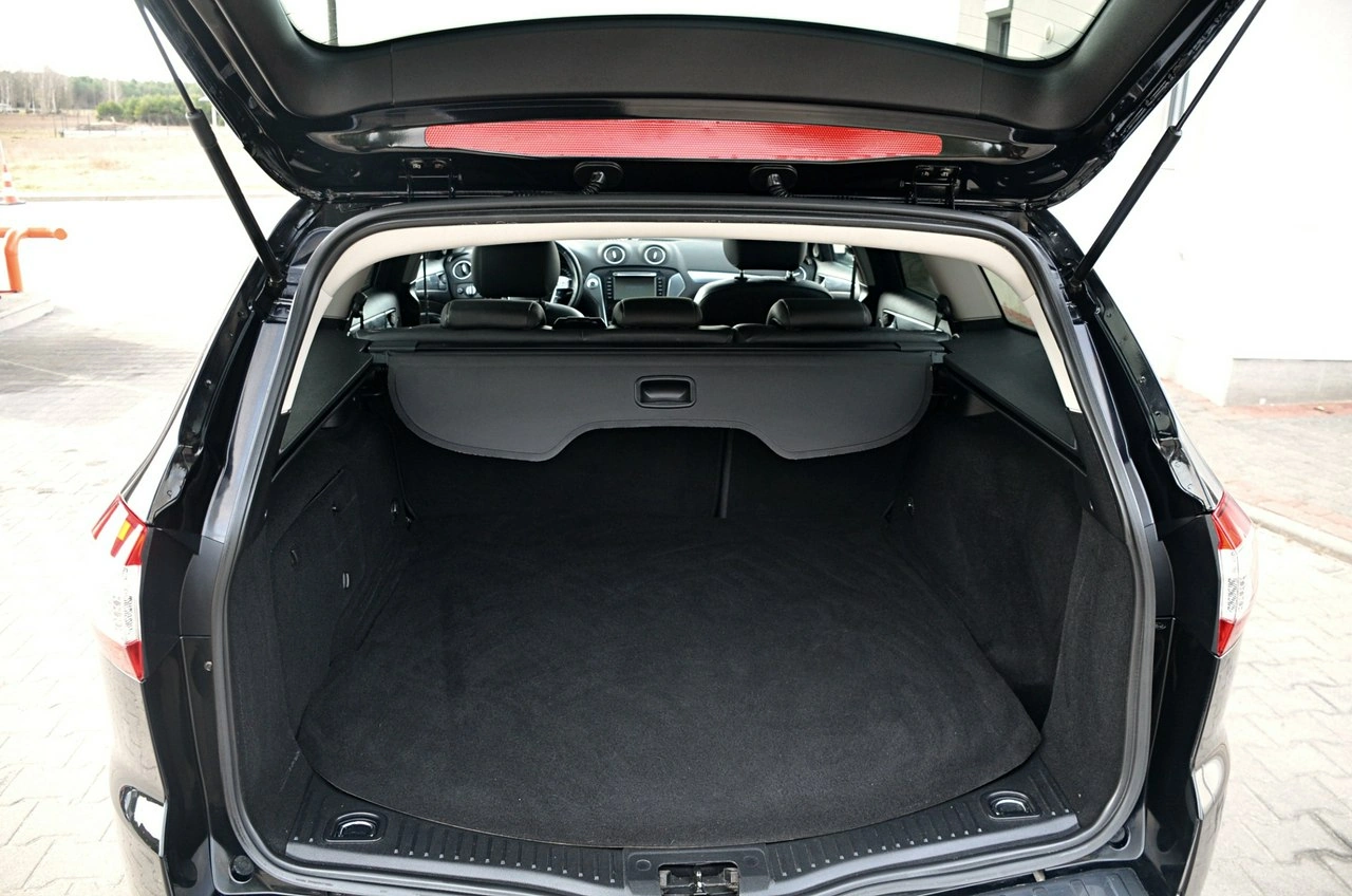 Ford Mondeo - Zdjęcie 24