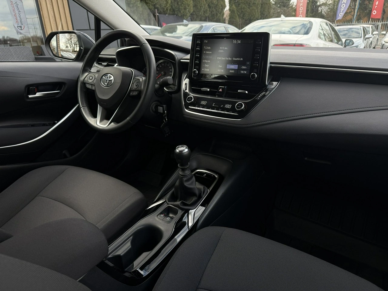 Toyota Corolla - Zdjęcie 13