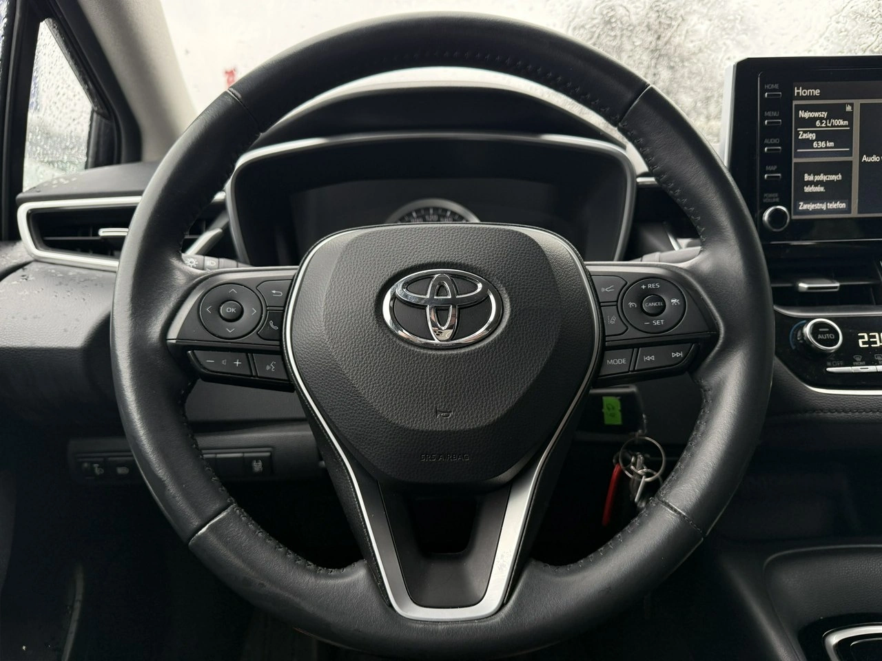 Toyota Corolla - Zdjęcie 11