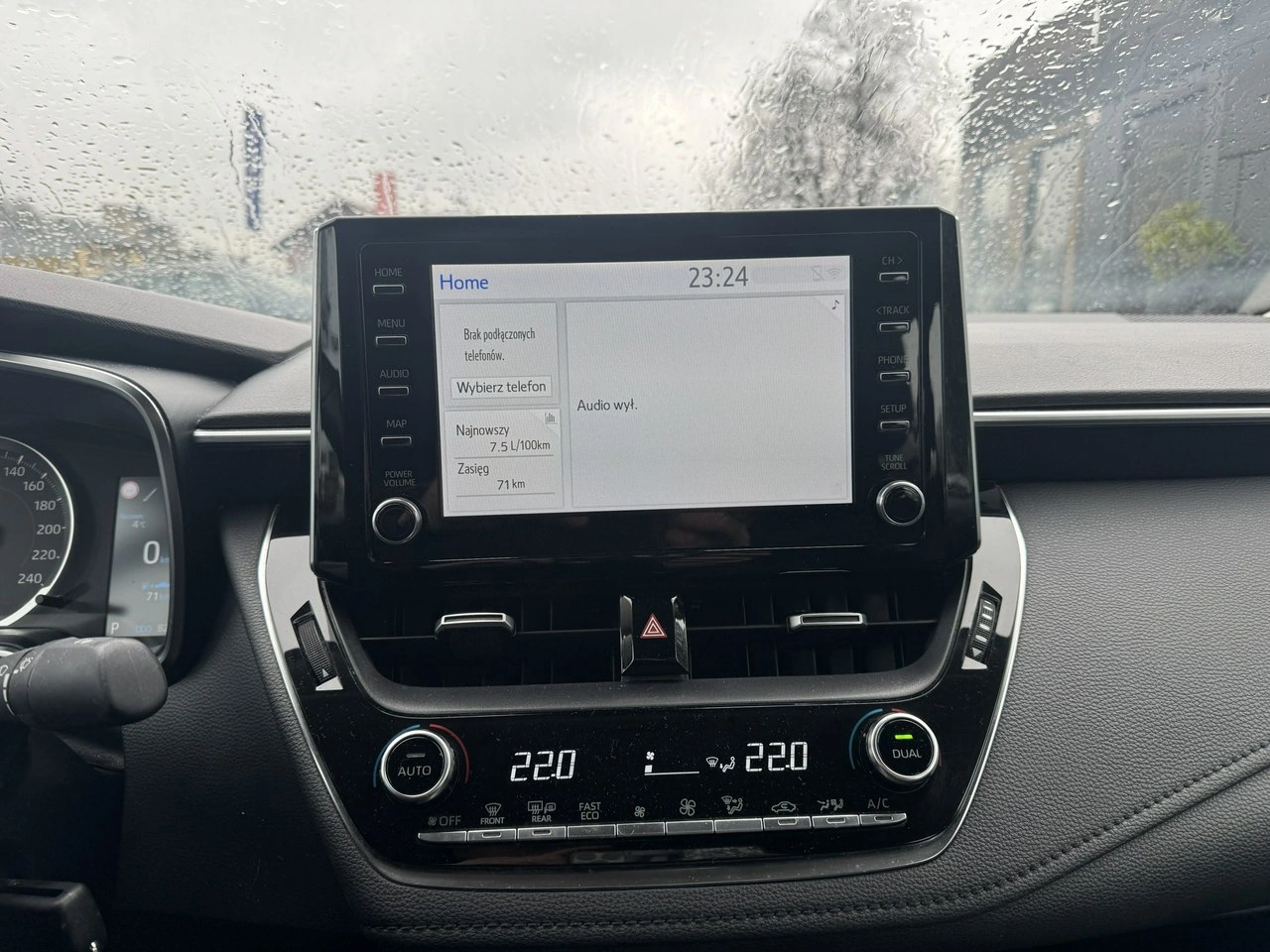 Toyota Corolla - Zdjęcie 17