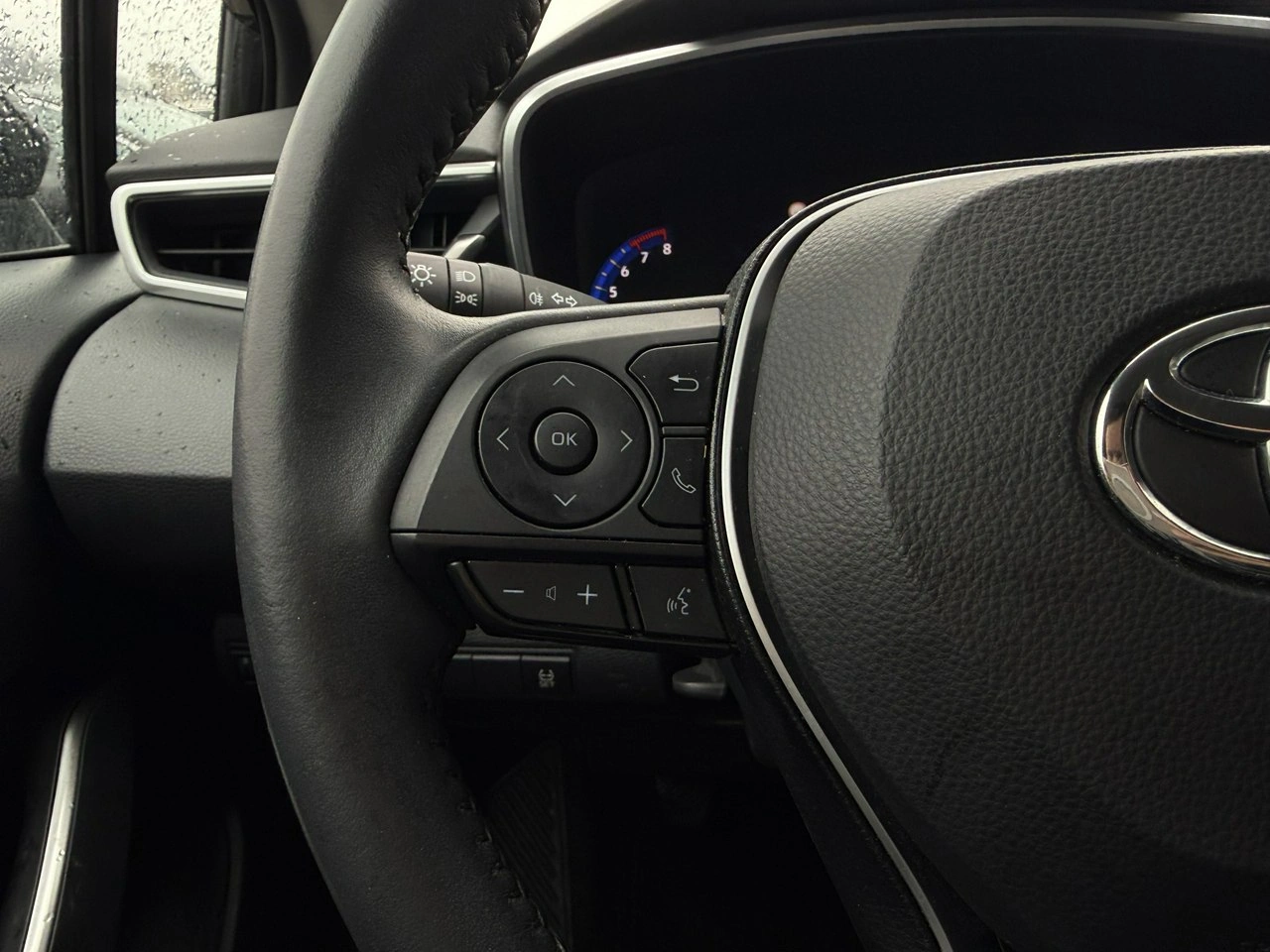 Toyota Corolla - Zdjęcie 14