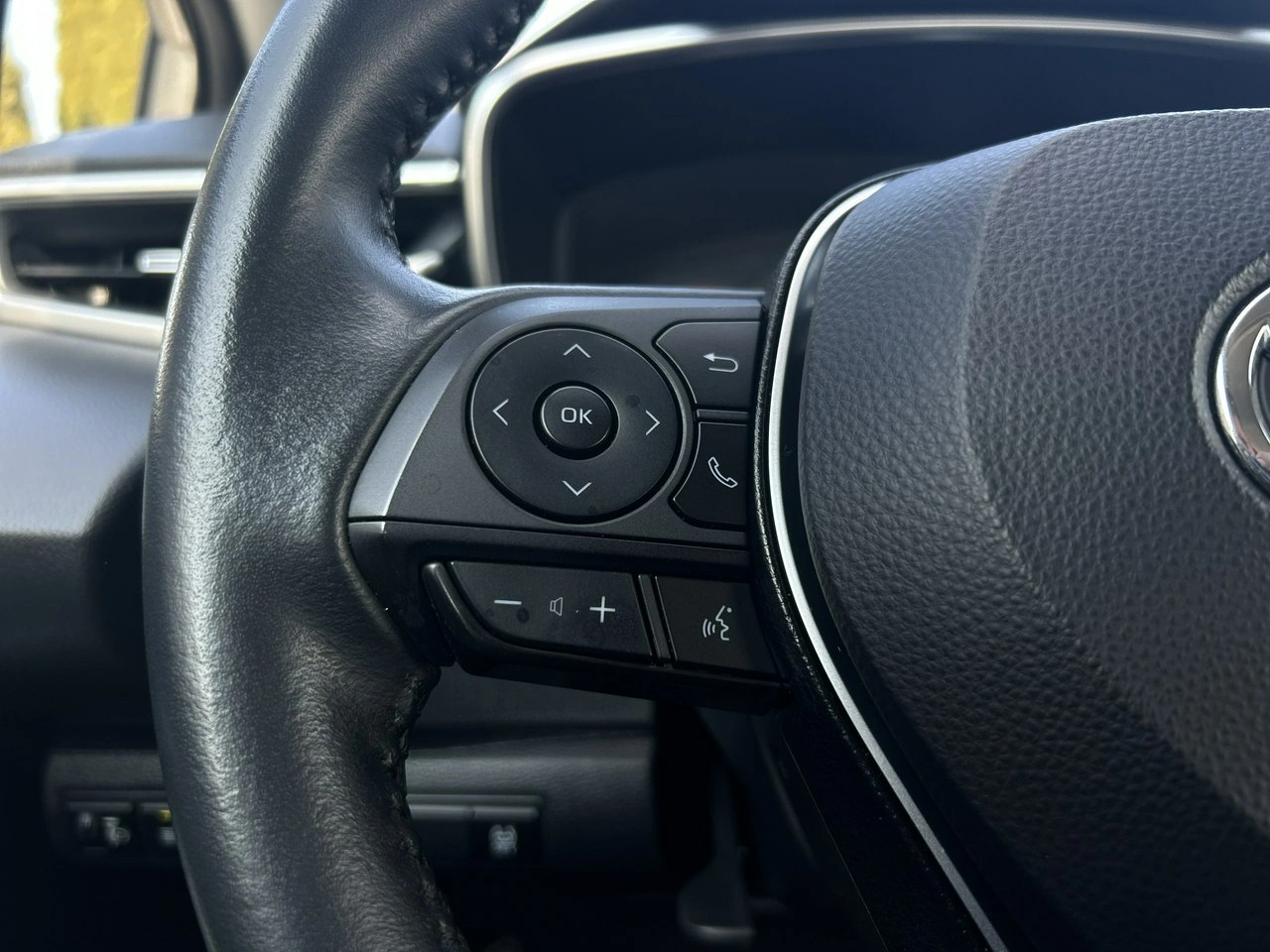 Toyota Corolla - Zdjęcie 17