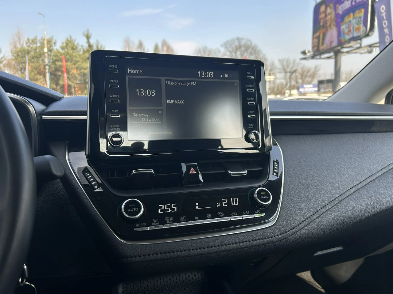 Toyota Corolla - Zdjęcie 21