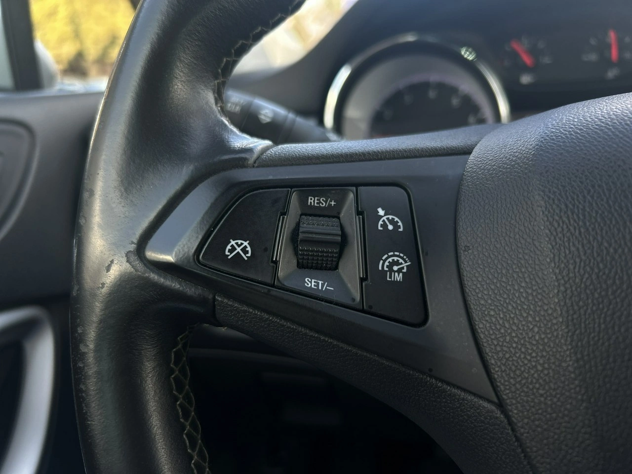 Opel Astra - Zdjęcie 17
