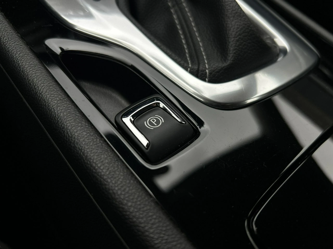 Opel Insignia - Zdjęcie 24