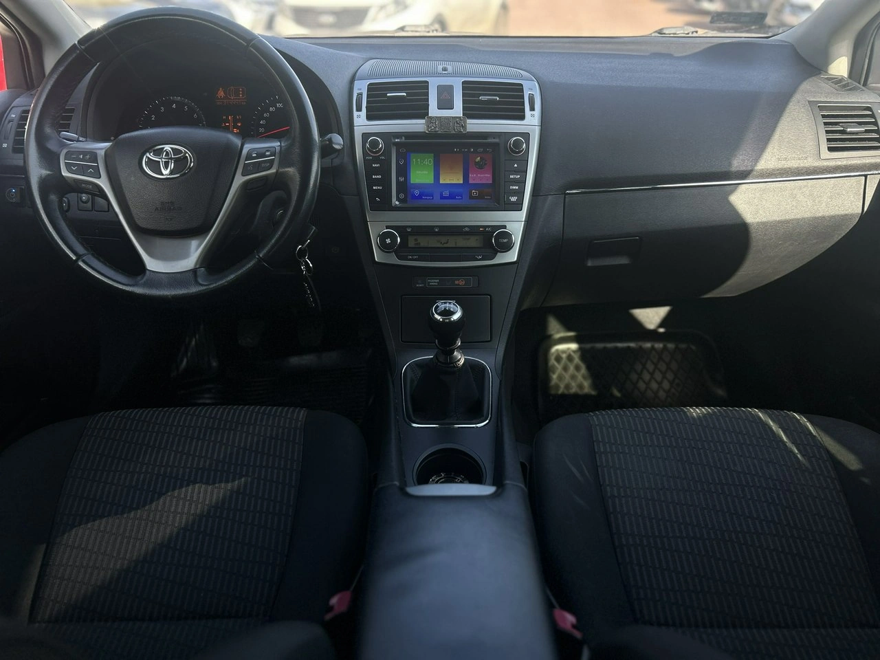 Toyota Avensis - Zdjęcie 15