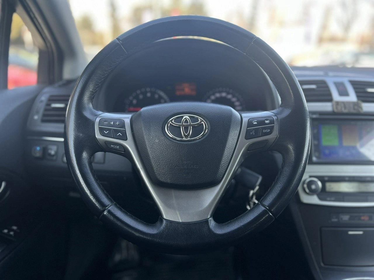 Toyota Avensis - Zdjęcie 19