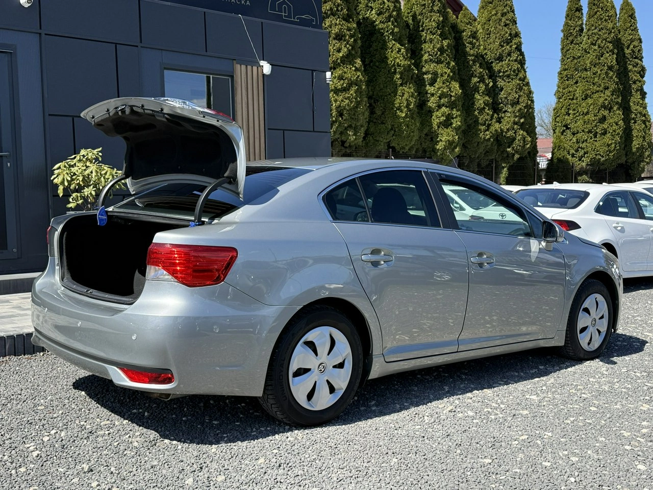 Toyota Avensis - Zdjęcie 29