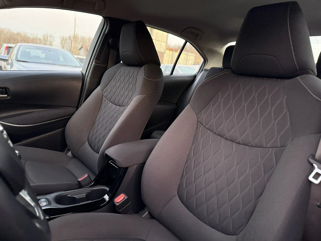 Toyota Corolla - Zdjęcie 17