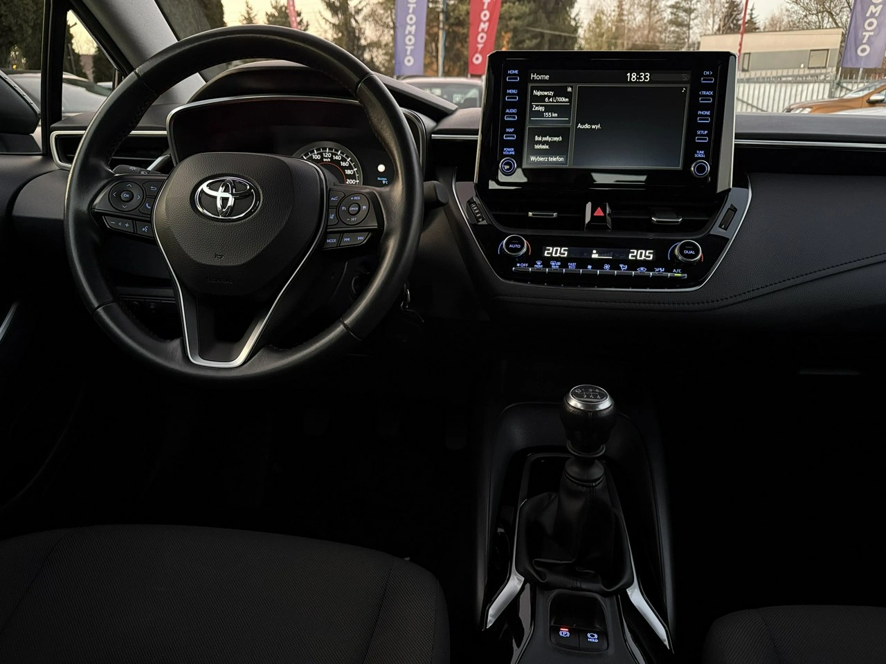 Toyota Corolla - Zdjęcie 18