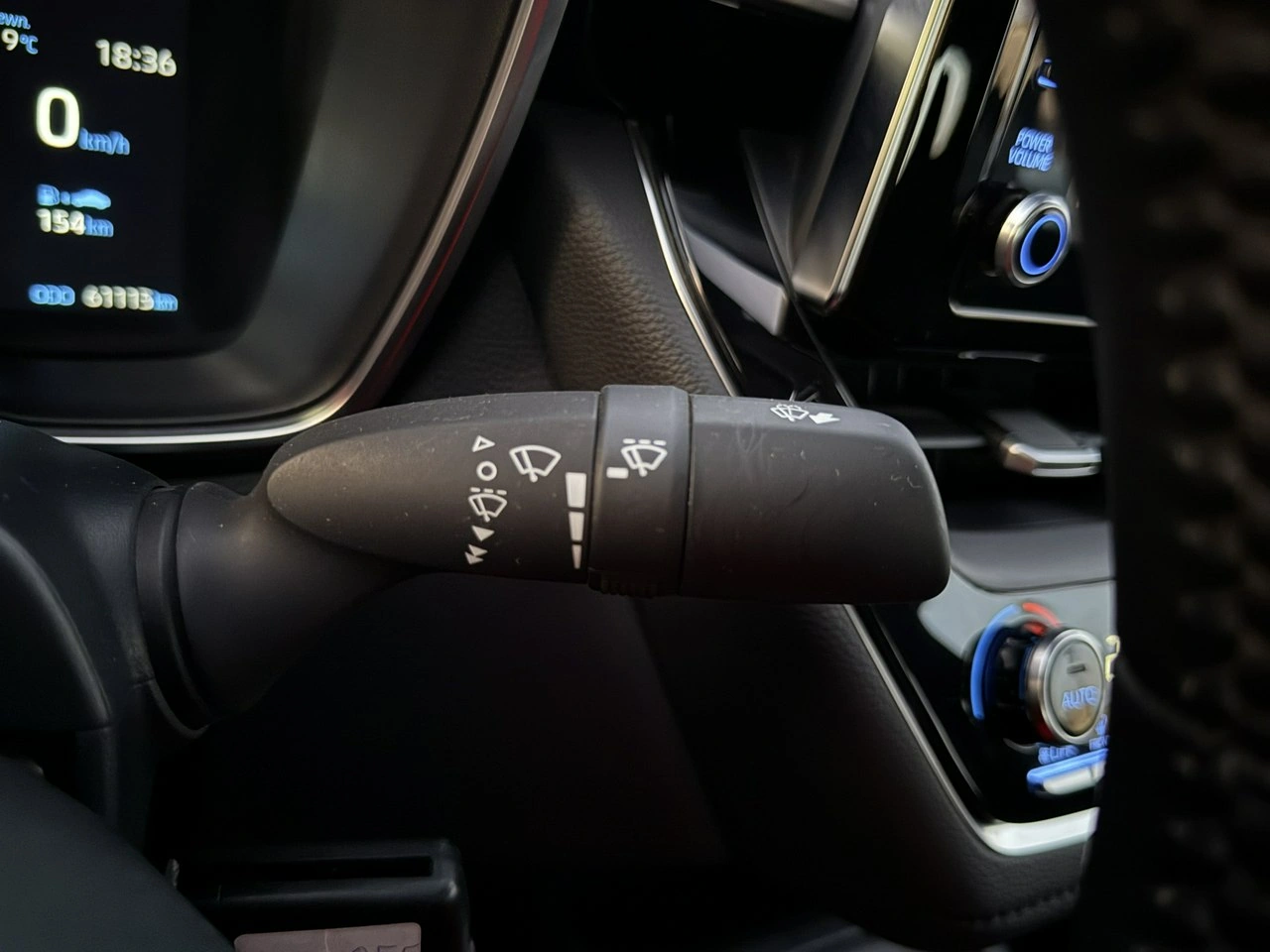 Toyota Corolla - Zdjęcie 23