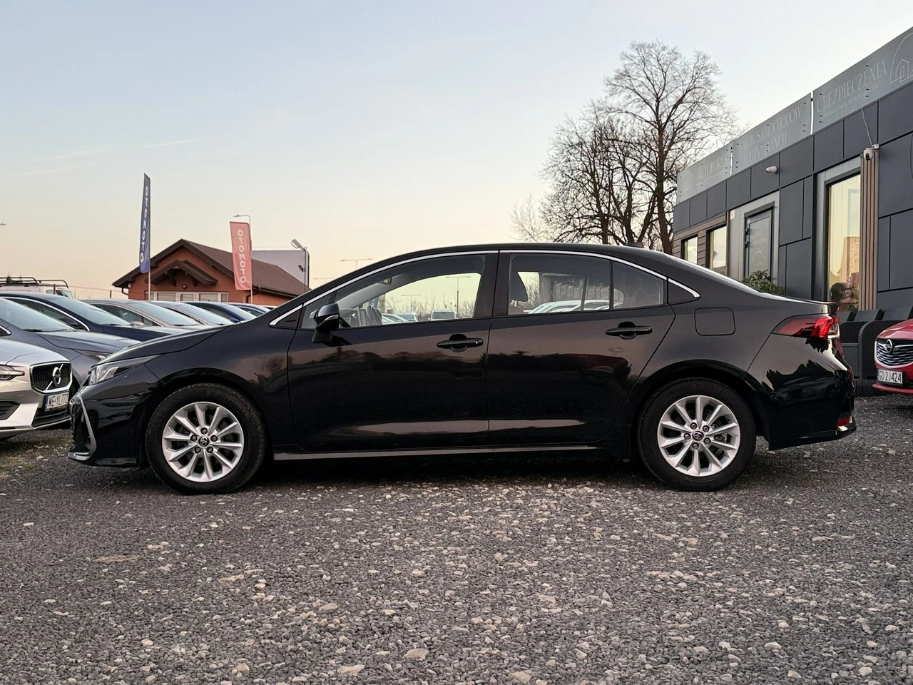 Toyota Corolla - Zdjęcie 10