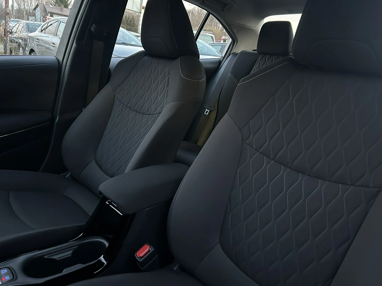 Toyota Corolla - Zdjęcie 13