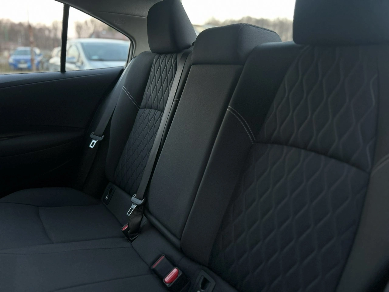 Toyota Corolla - Zdjęcie 37