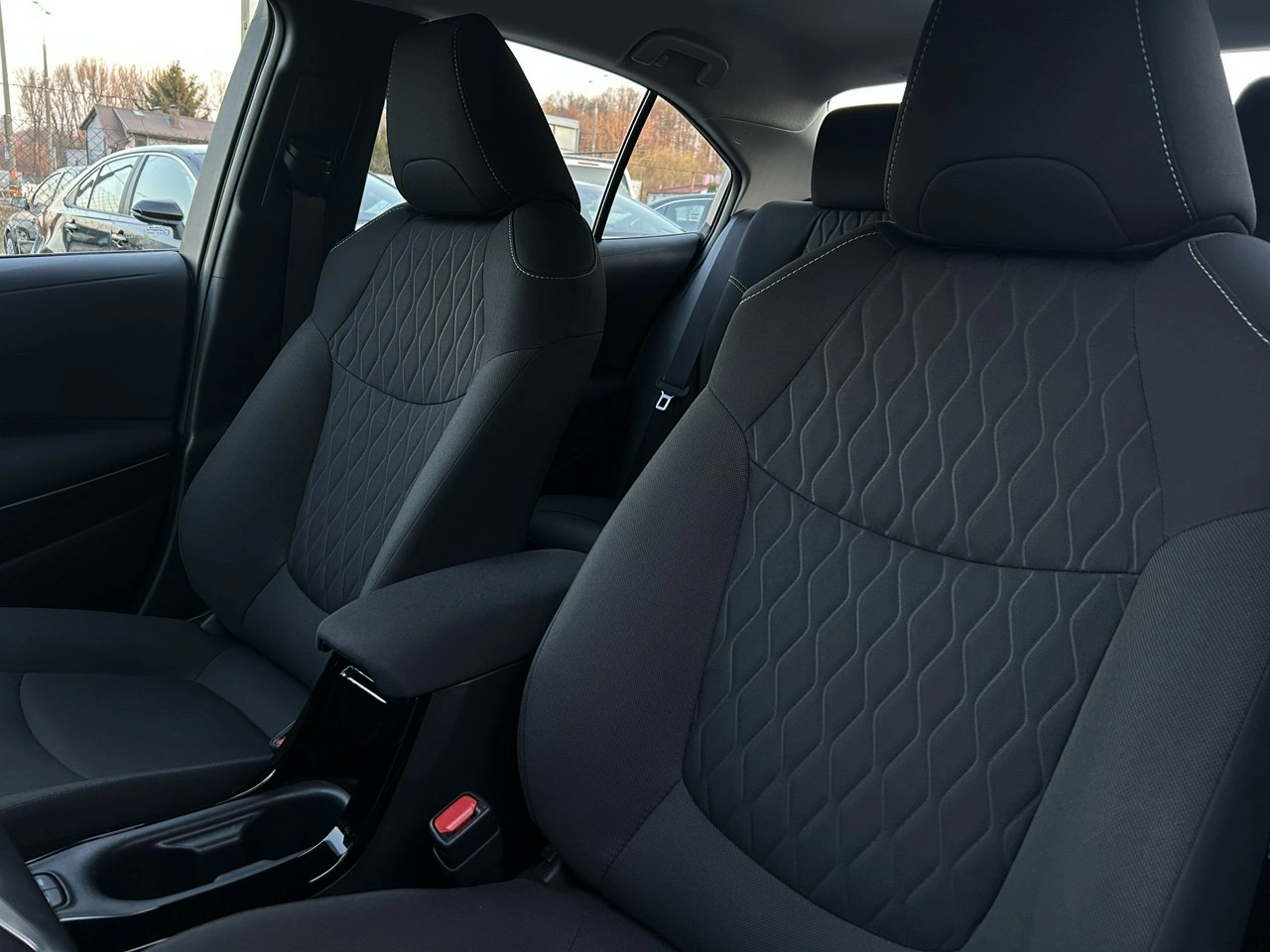 Toyota Corolla - Zdjęcie 12