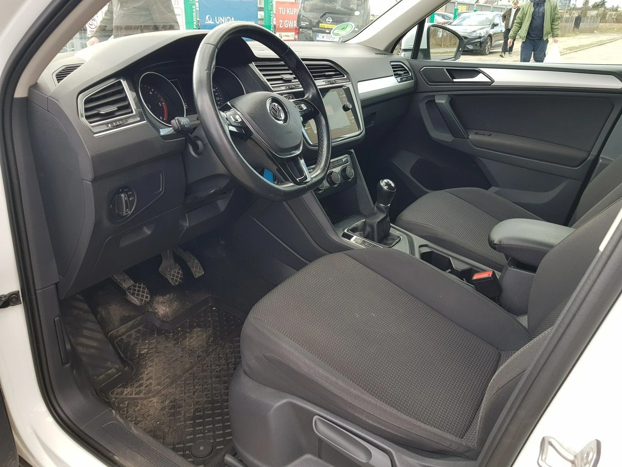 Volkswagen Tiguan - Zdjęcie 9