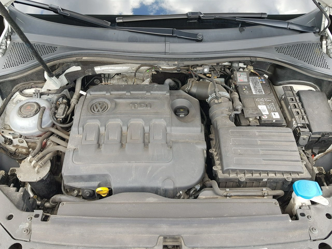 Volkswagen Tiguan - Zdjęcie 17