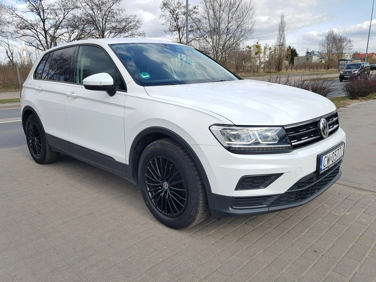 Volkswagen Tiguan - Zdjęcie 2