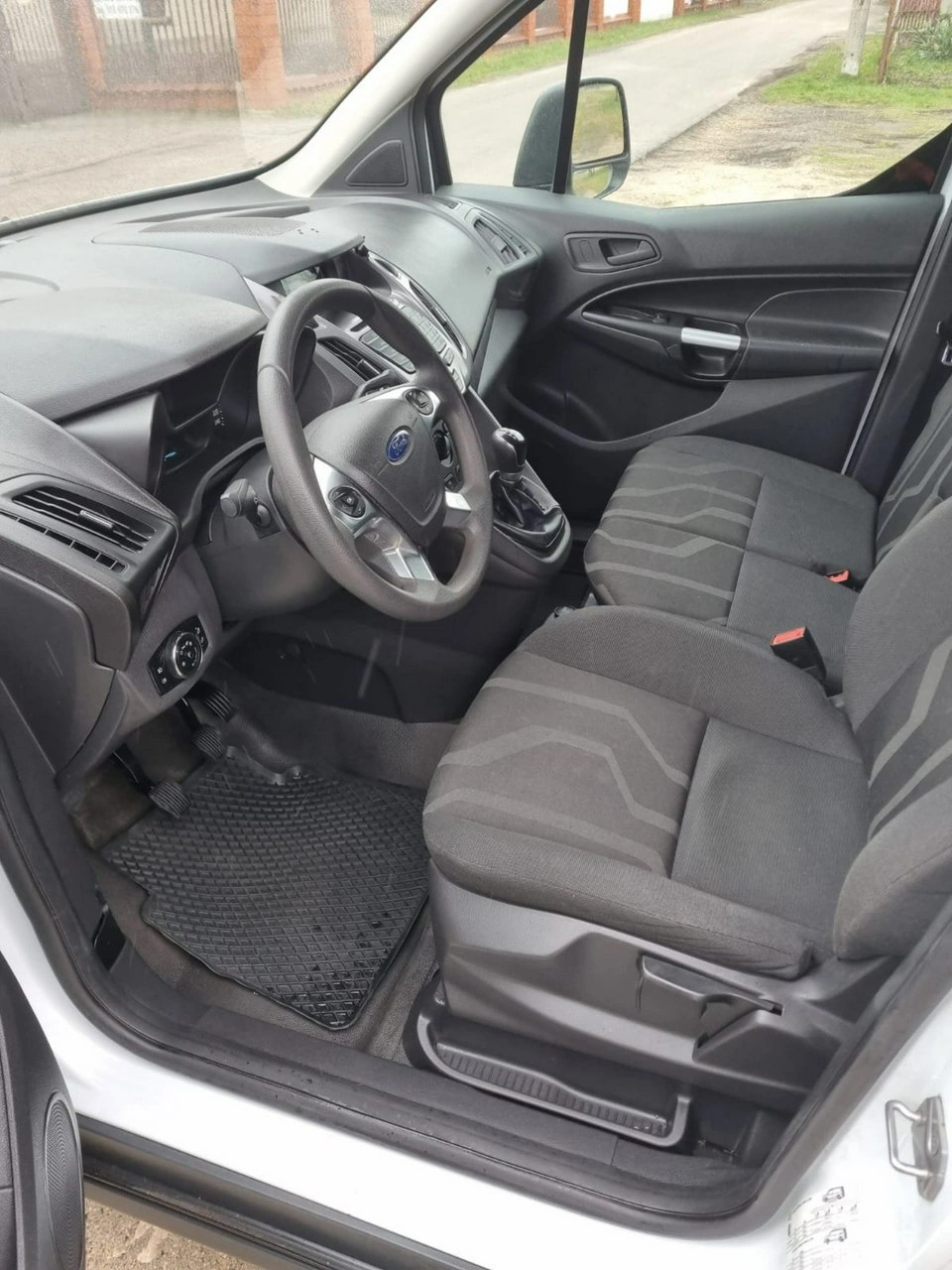 Ford Transit Connect - Zdjęcie 19