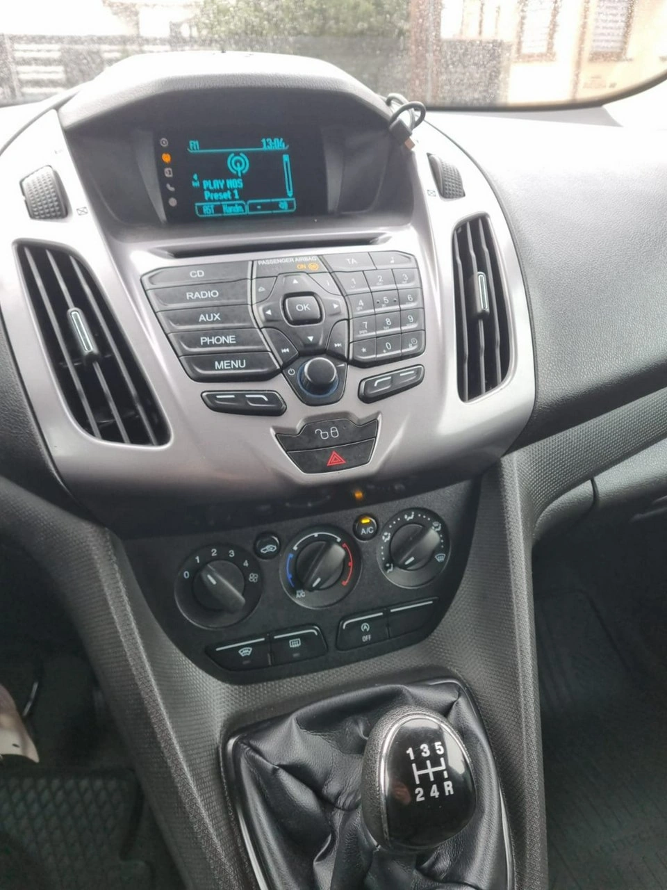 Ford Transit Connect - Zdjęcie 14