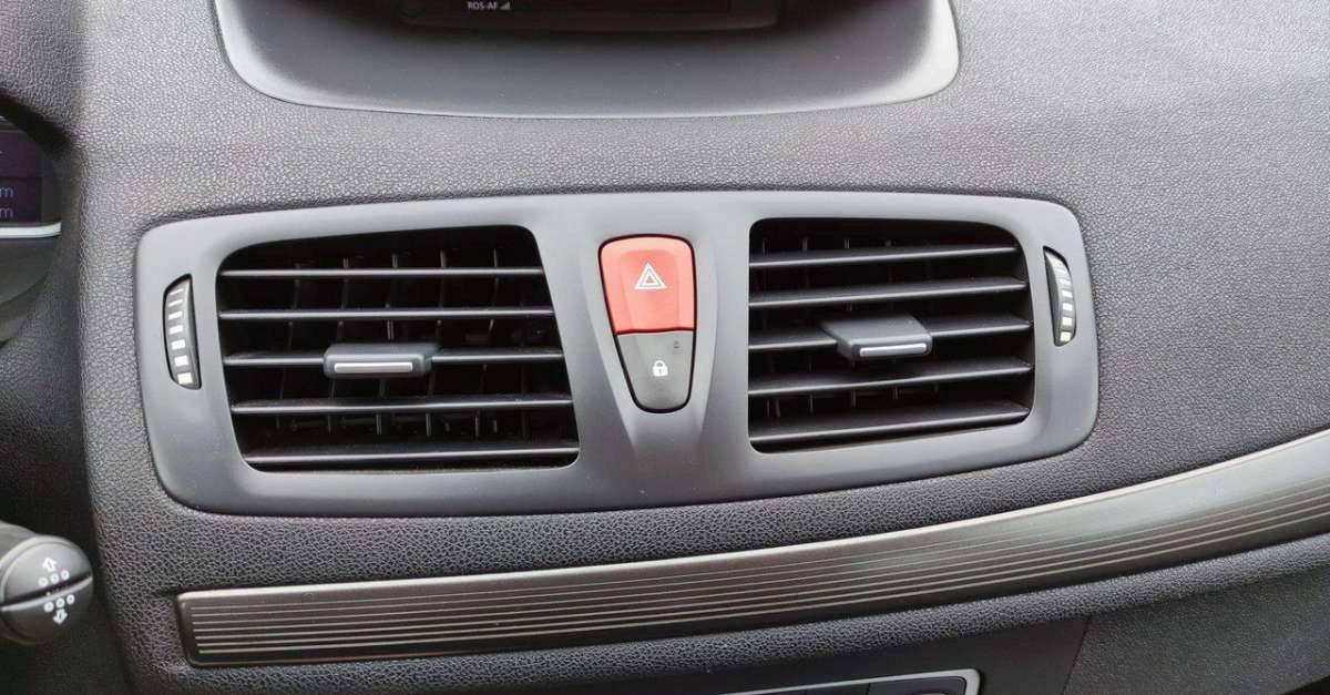 Renault Megane - Zdjęcie 32