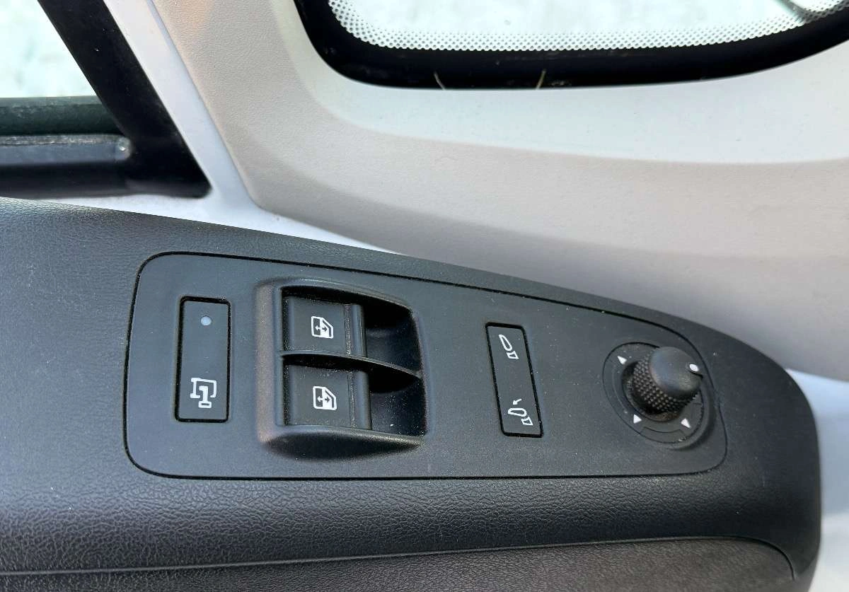 Peugeot Boxer - Zdjęcie 17