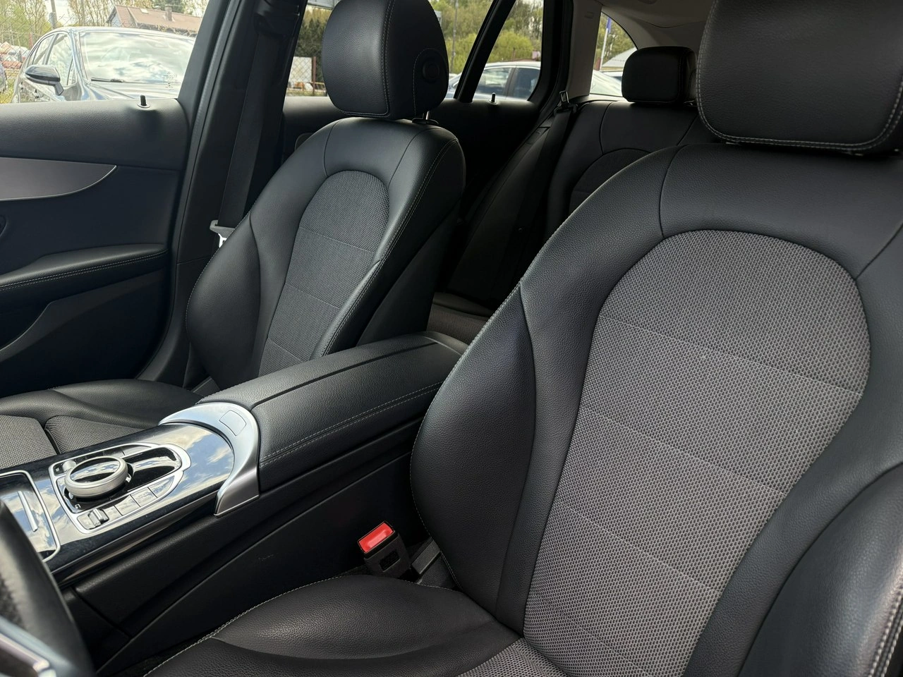Mercedes C 200 - Zdjęcie 10