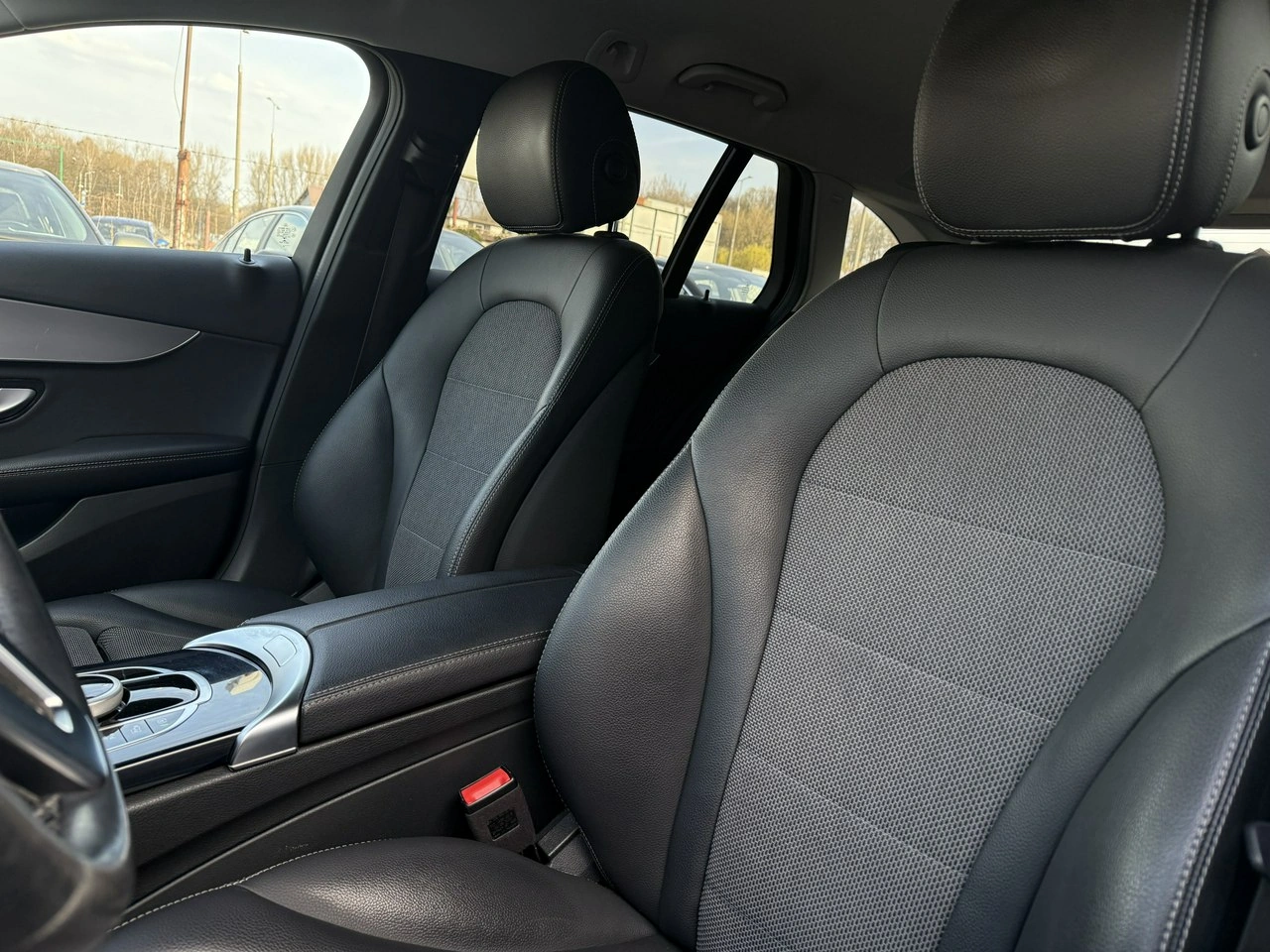 Mercedes C 200 - Zdjęcie 10