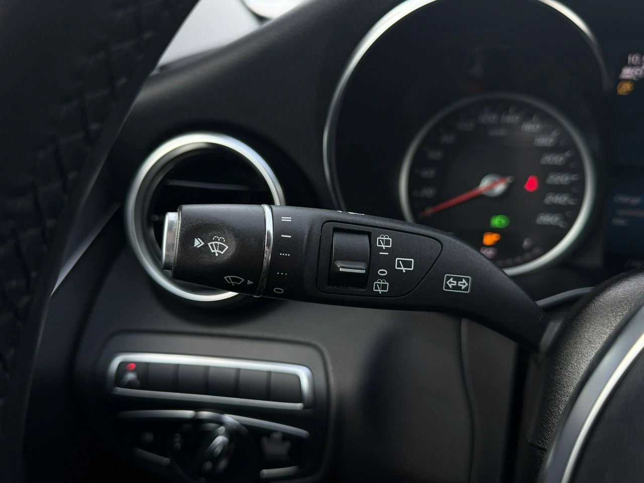 Mercedes C 200 - Zdjęcie 19