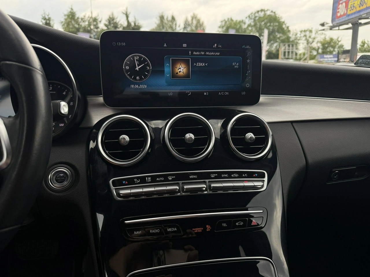 Mercedes C 200 - Zdjęcie 21
