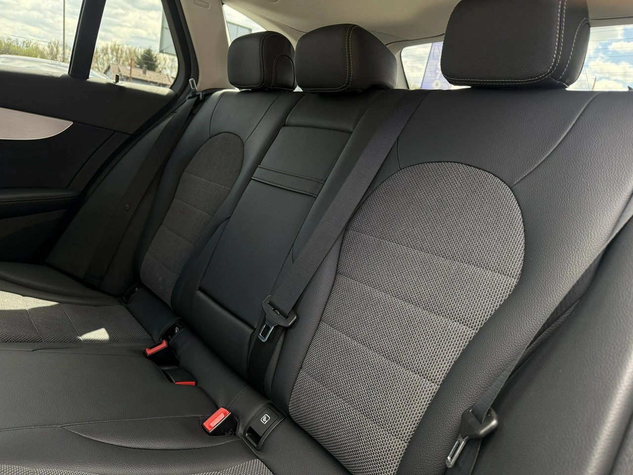 Mercedes C 200 - Zdjęcie 32