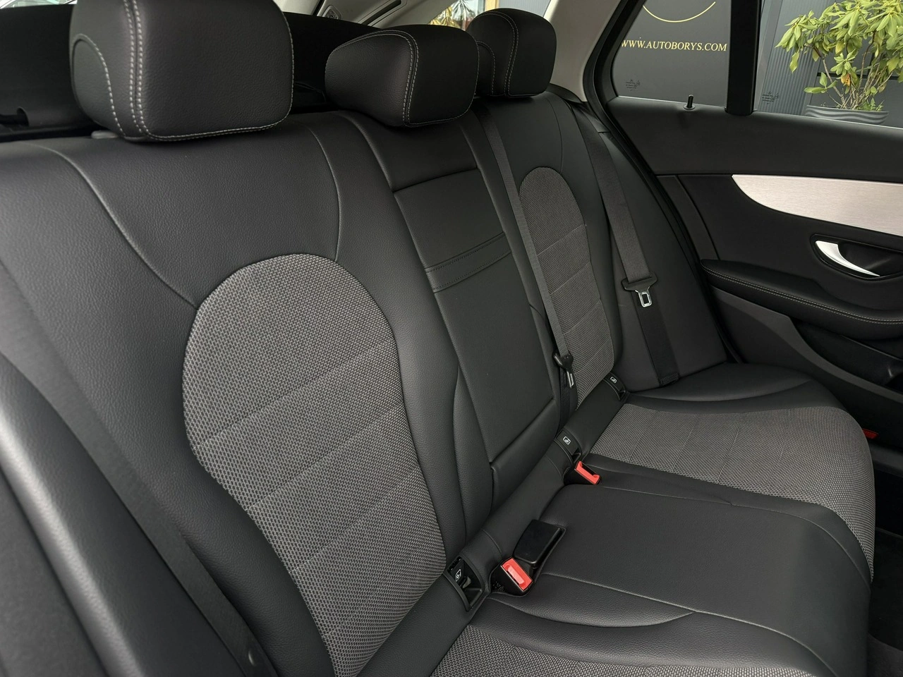Mercedes C 200 - Zdjęcie 33