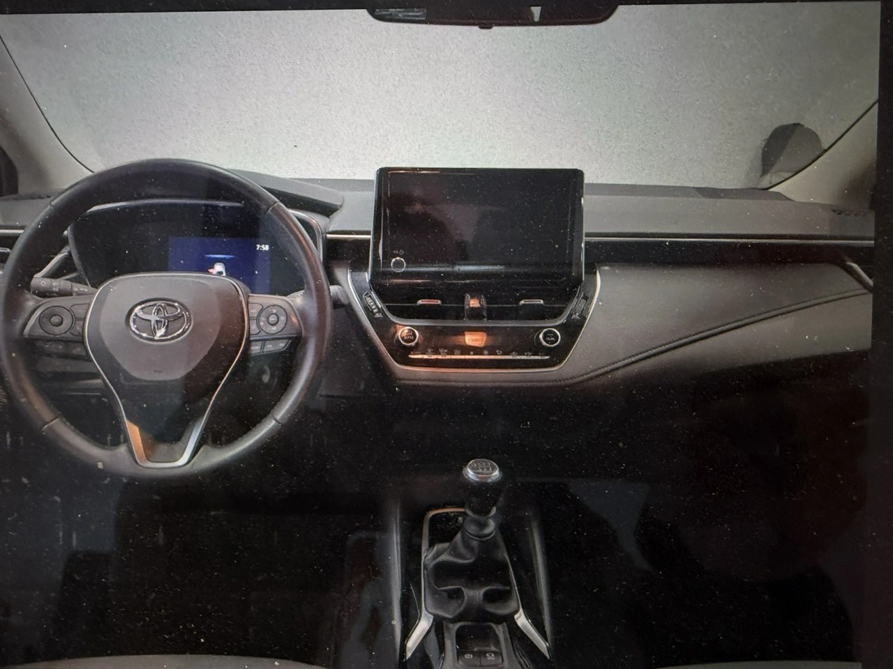 Toyota Corolla - Zdjęcie 9