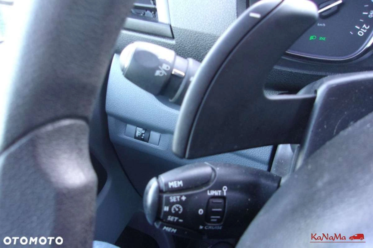 Peugeot Expert - Zdjęcie 19